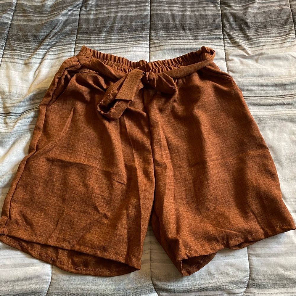 Brown Casual Shorts Modern Attraction